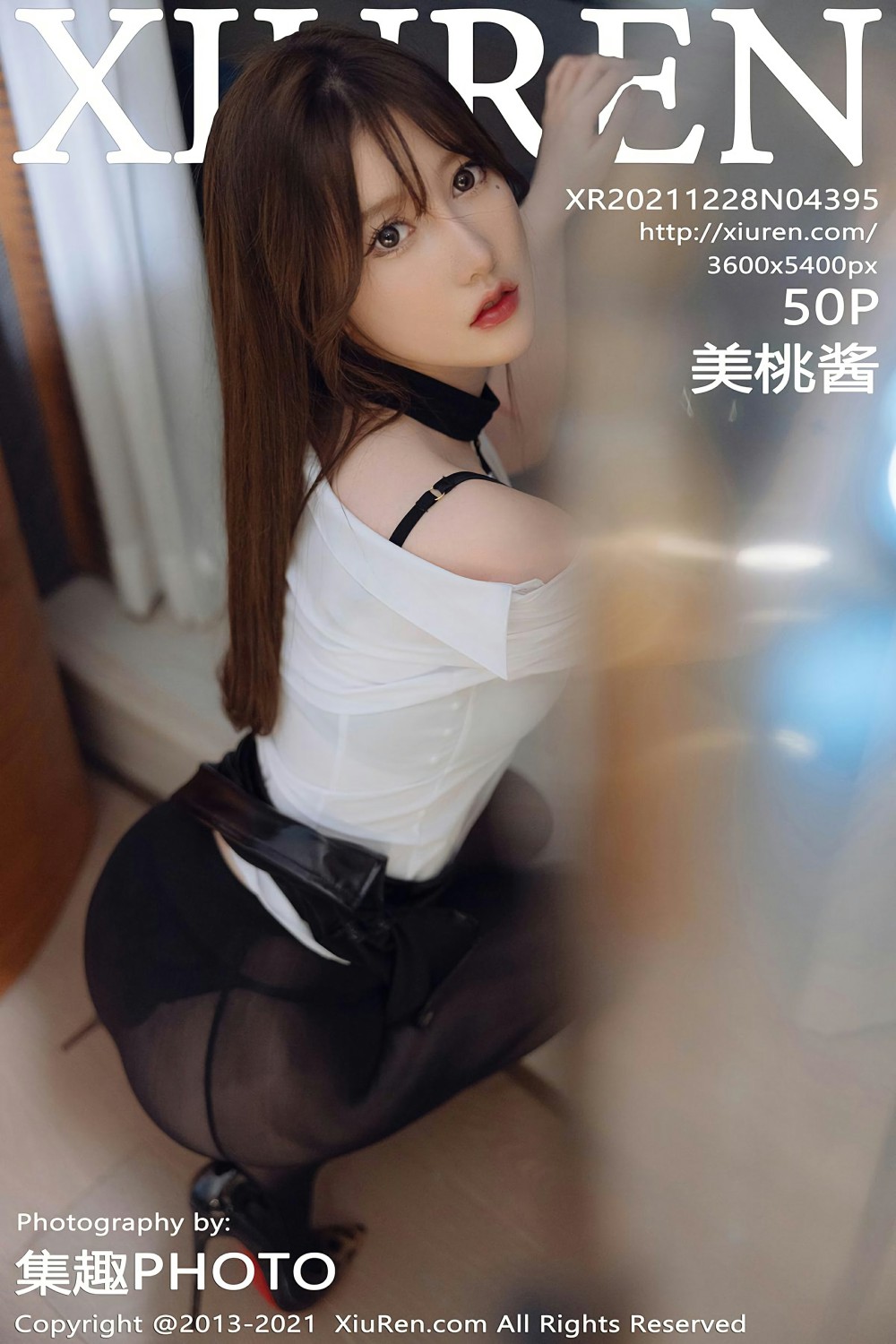 [XiuRen秀人网] 2021.12.28 No.4395 美桃酱 黑色皮裙 [50+1P]