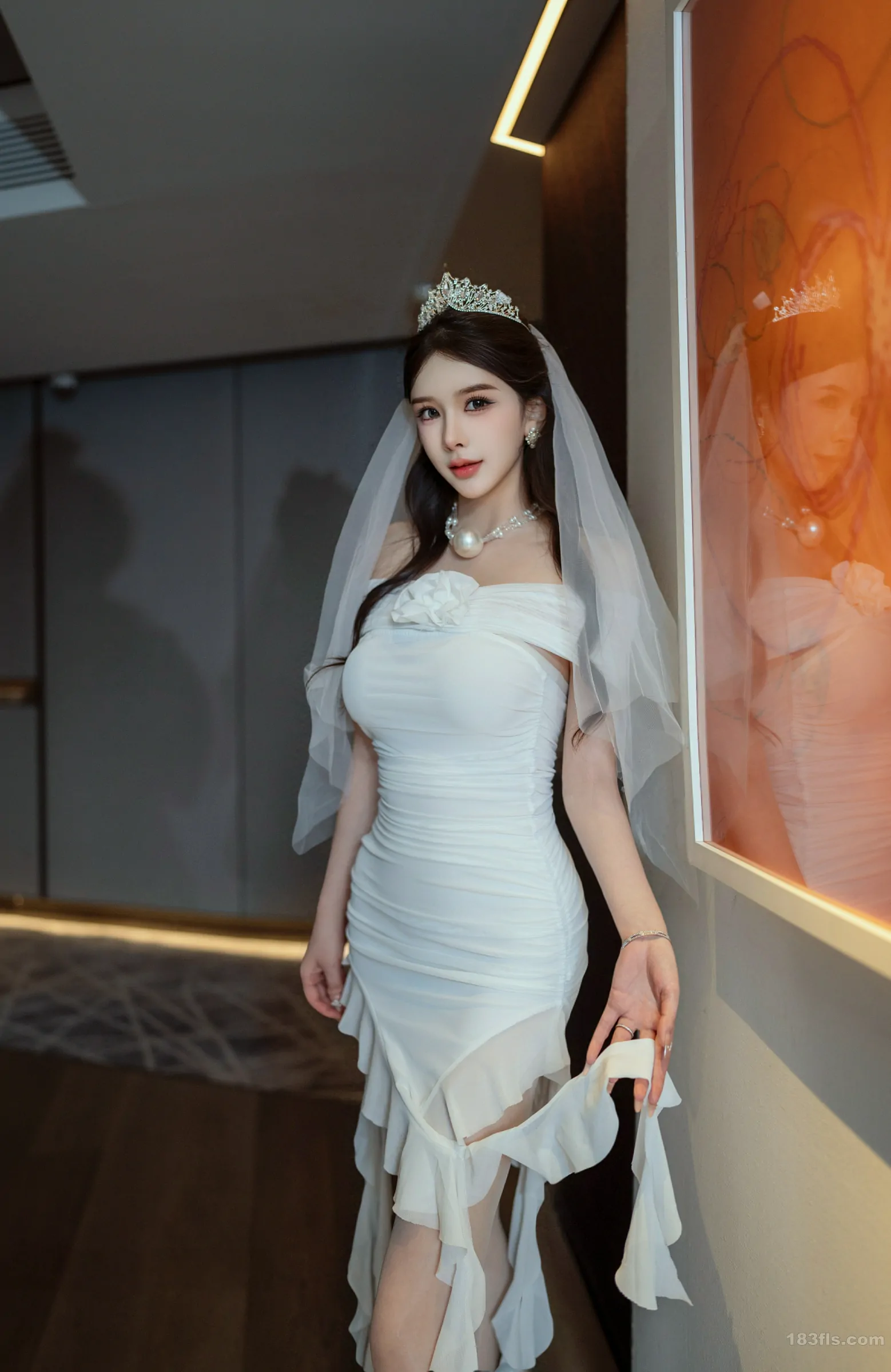 xiuren秀人网福利李丽莎大尺度私拍写真超大尺度婚纱-第3张图片-宅男套图吧