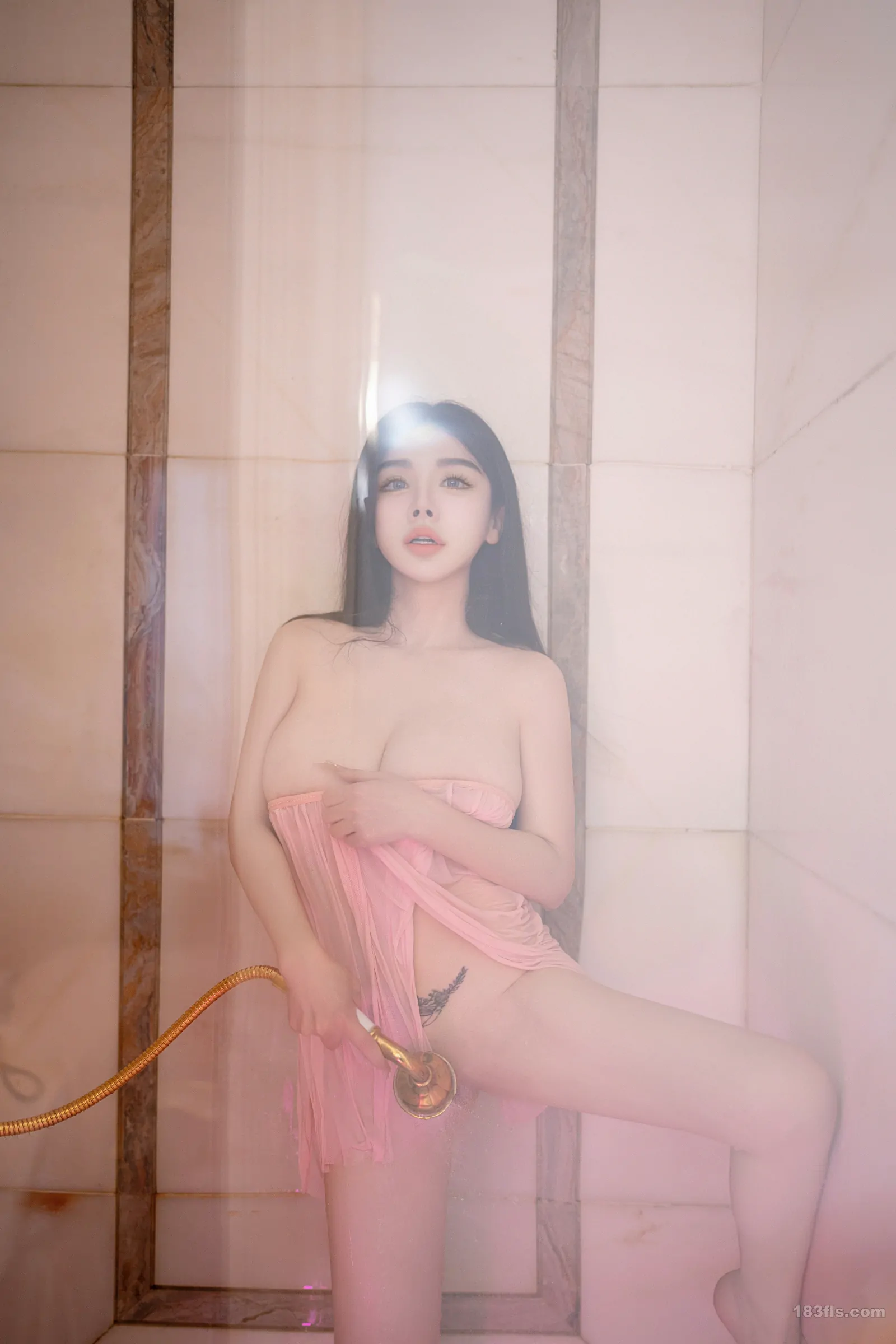 xiuren秀人网福利潘思沁大尺度私拍写真浴室泡泡浴-第4张图片-宅男套图吧