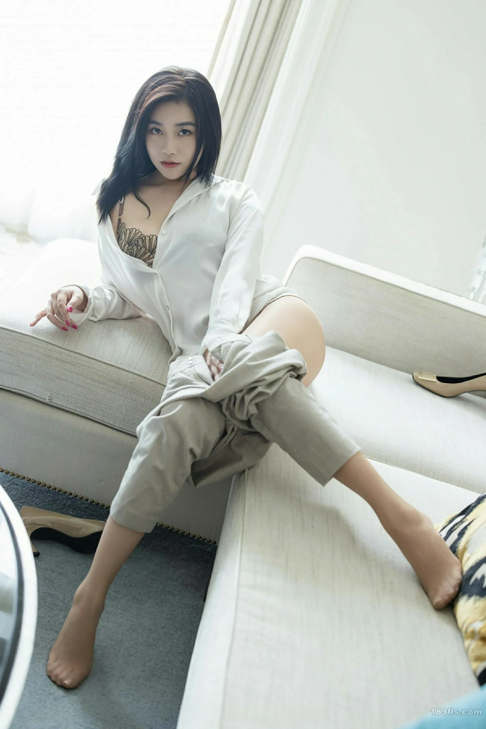 [IMISS爱蜜社] 2025.08.27 VOL.800 许诺Sabrina-第5张图片-宅男套图吧