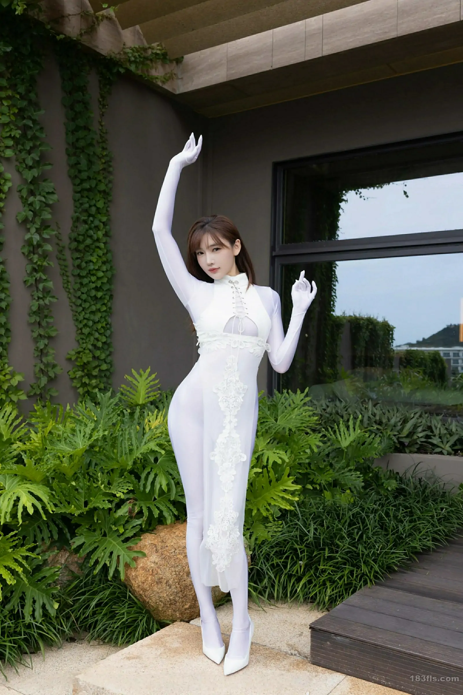 [XIUREN秀人网] 2025.08.28 No.10704 陆萱萱-第3张图片-宅男套图吧