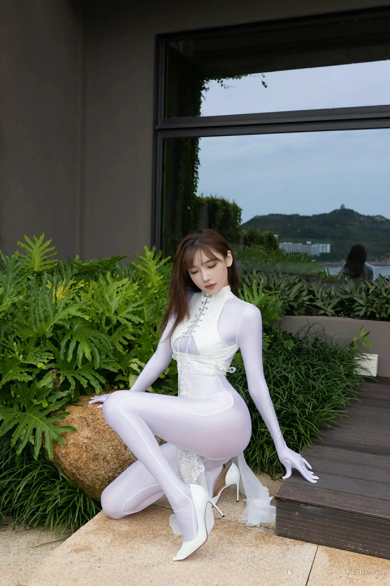 [XIUREN秀人网] 2025.08.28 No.10704 陆萱萱-第6张图片-宅男套图吧